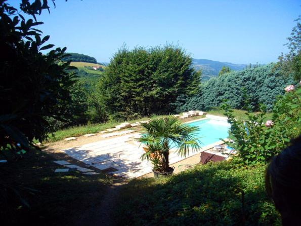 Cadre Paradisiaque Saint-Pierre-la-Palud Exterior foto